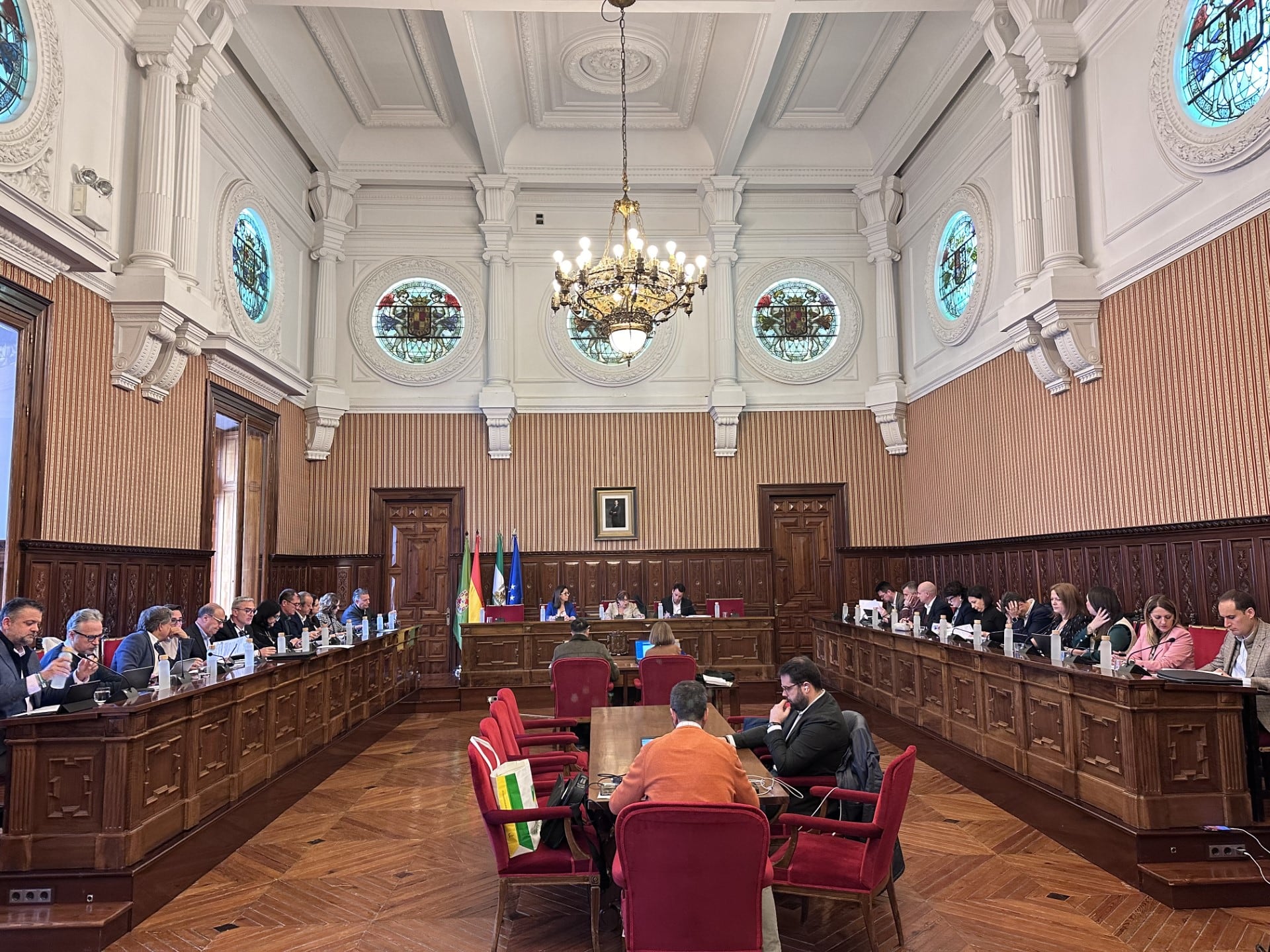 Pleno en el Palacio Provincial de Jaén.