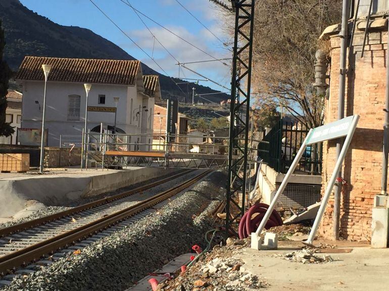 Pasarela en la estación de Loja