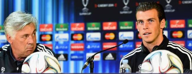 Ancelotti y Bale, durante una rueda de prensa