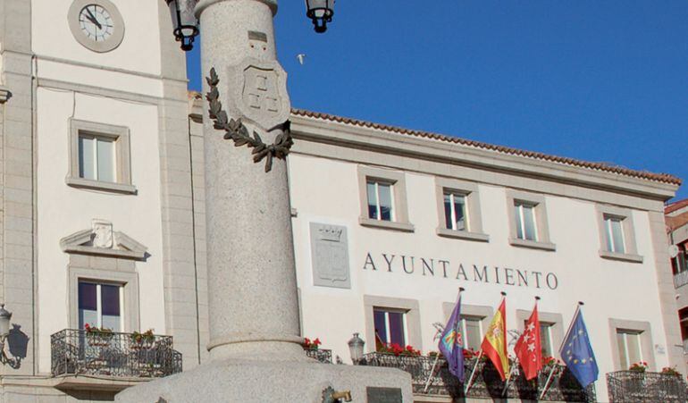 Los aspirantes pueden presentar sus solicitudes en el Registro General del Ayuntamiento que está en Plaza del Pueblo, a través de la Sede Electrónica o en Registros Auxiliares Municiapes