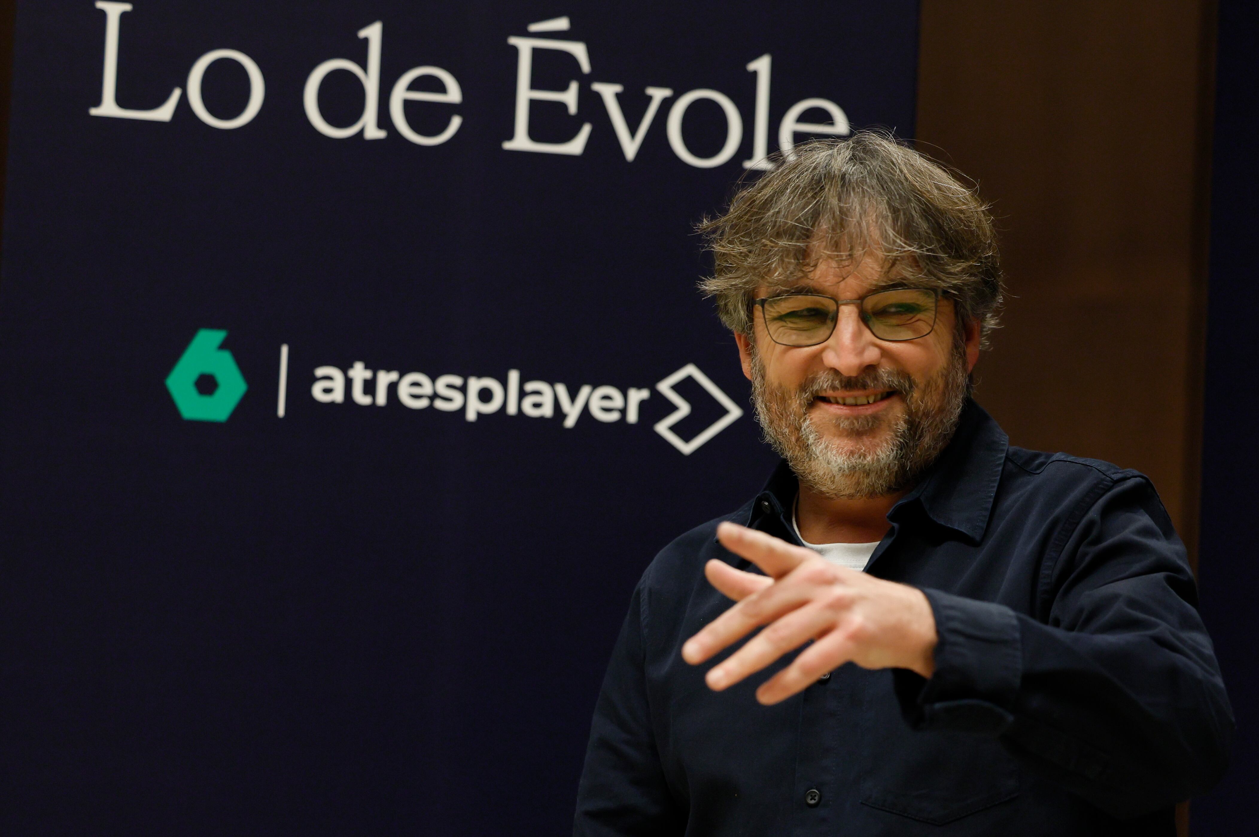 GRAFAND5894. SEVILLA, 16/01/2025.-Jordi Évole durante la presentación de la nueva temporada del programa de la Sexta "Lo de Évole", este jueves en Sevilla. EFE/José Manuel Vidal