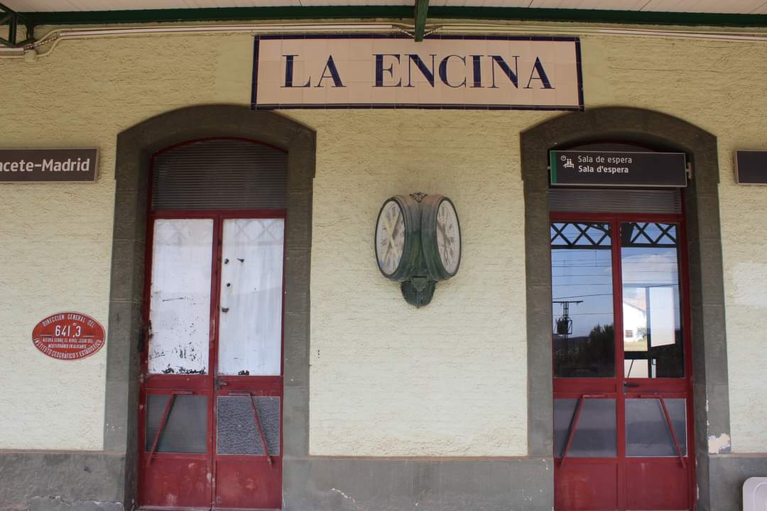 Estación de La Encina