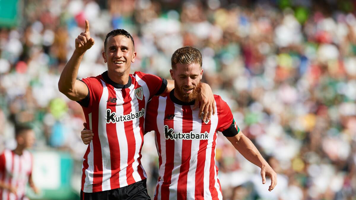 Berenguer elogia el "juego con balón, cómo toca y toca" la Real