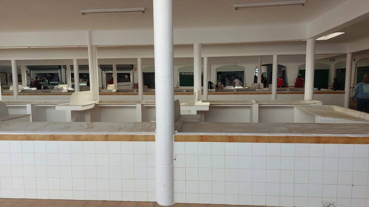 El pleno del Ayuntamiento de Jódar aprueba, con el voto en contra de IU, las partidas para licitación del proyecto del Mercado de Abastos y la dotación de energía para los colegios, piscina e instalaciones deportivas