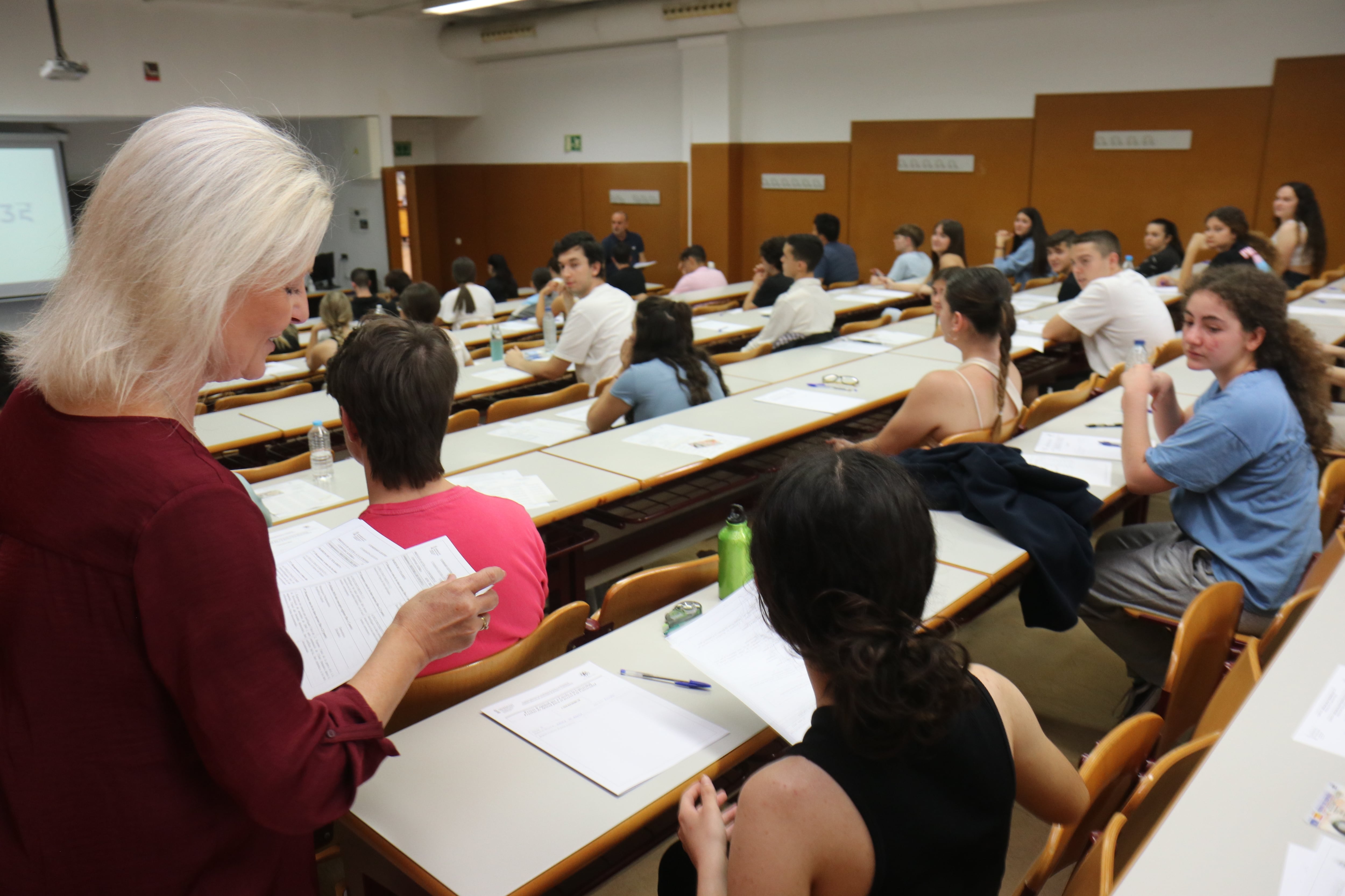 Los estudiantes andaluces se enfrentan a la Selectividad a partir de este martes a primera hora