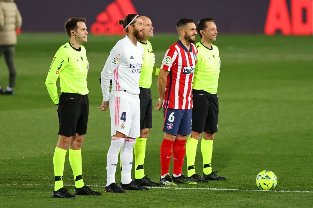 Mateu Lahoz, antes del derbi madrileño.