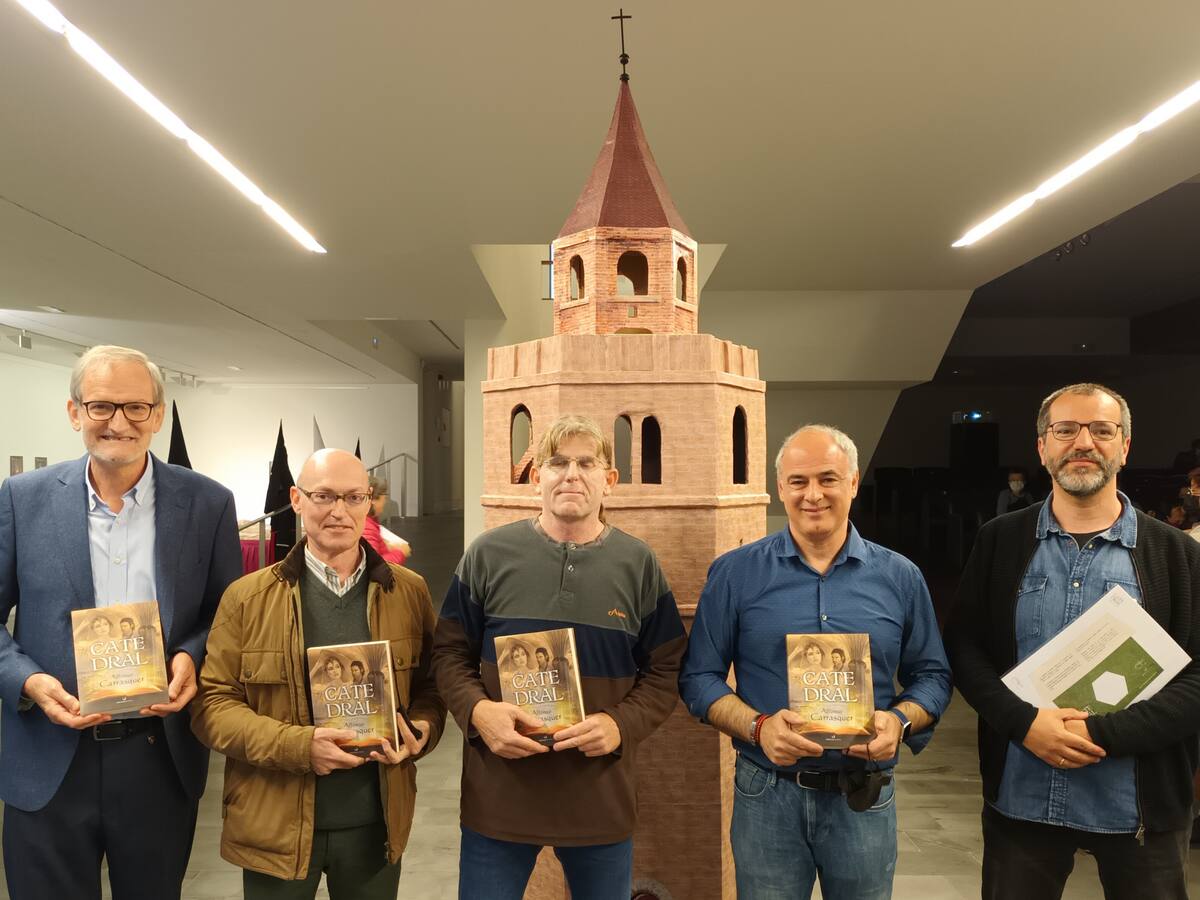 Alfonso Carrasquer presenta en Barbastro su última novela"Catedral"