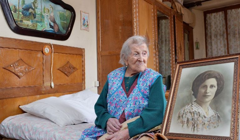 La italiana Emma Morano ha muerto a los 117 años en su casa de Verbania, en el norte de Italia, y era la mujer más anciana del mundo y la única que había vivido en tres siglos.