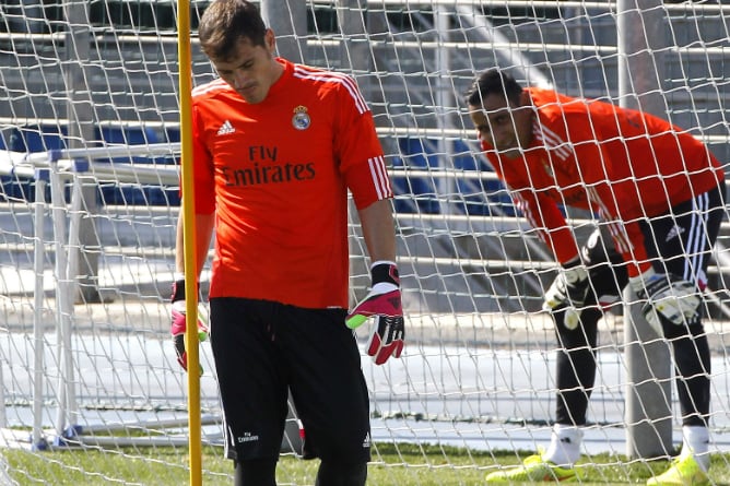 Casillas, durante un entrenamiento previo a la Supercopa