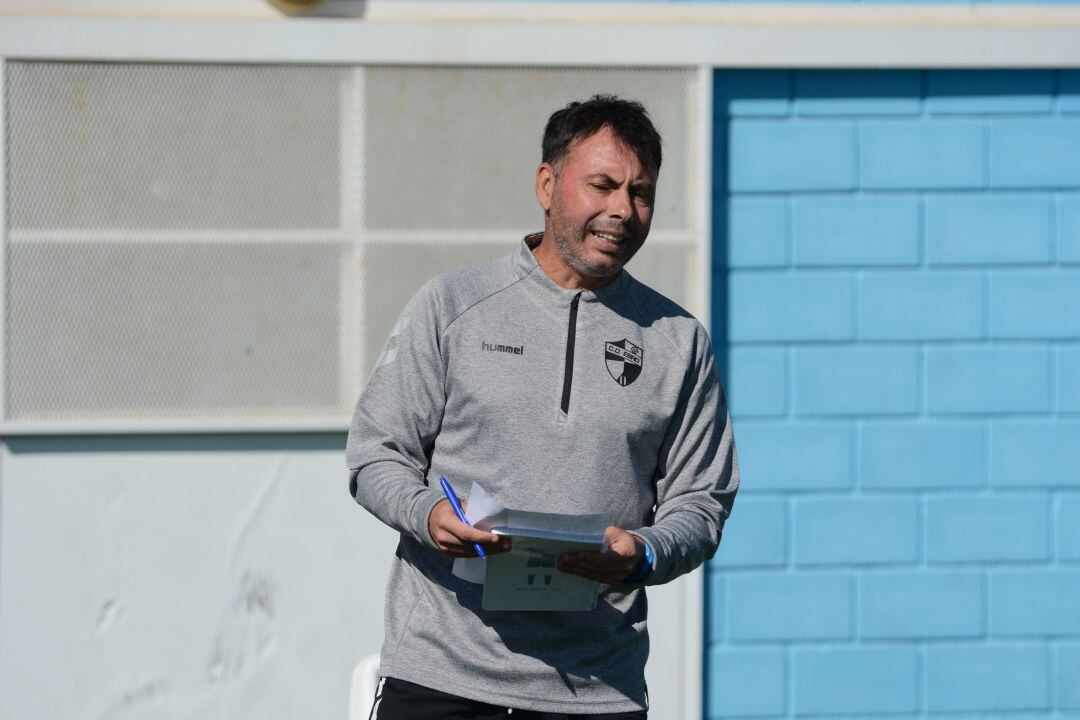 Sanlúcar, entrenador del CD Ebro