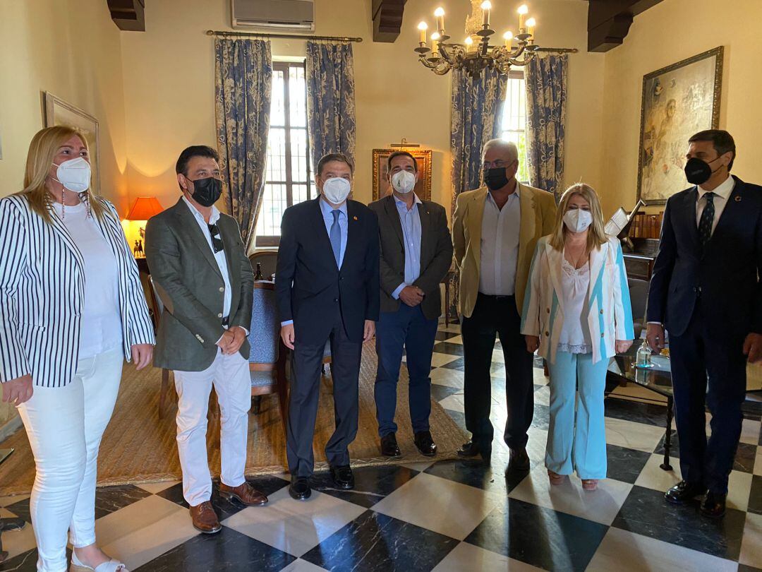 Luis Planas durante su visita al Ayuntamiento de Jerez