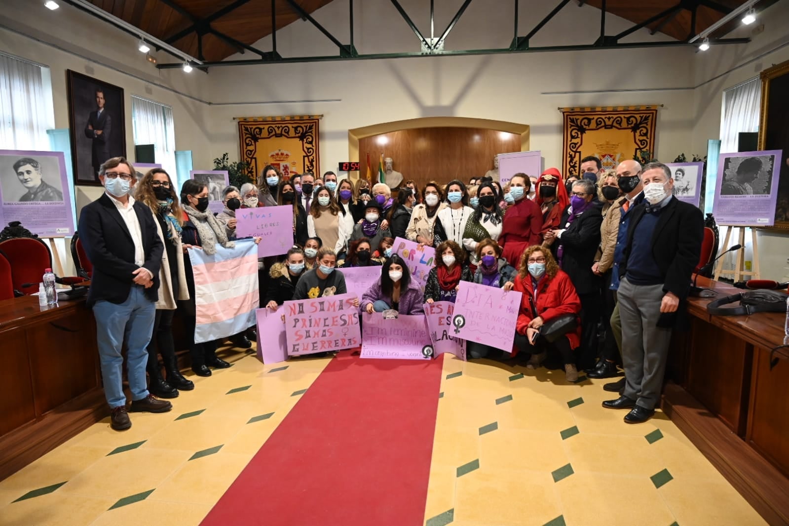 Pleno Institucional del 8M en el Ayuntamiento de Linares