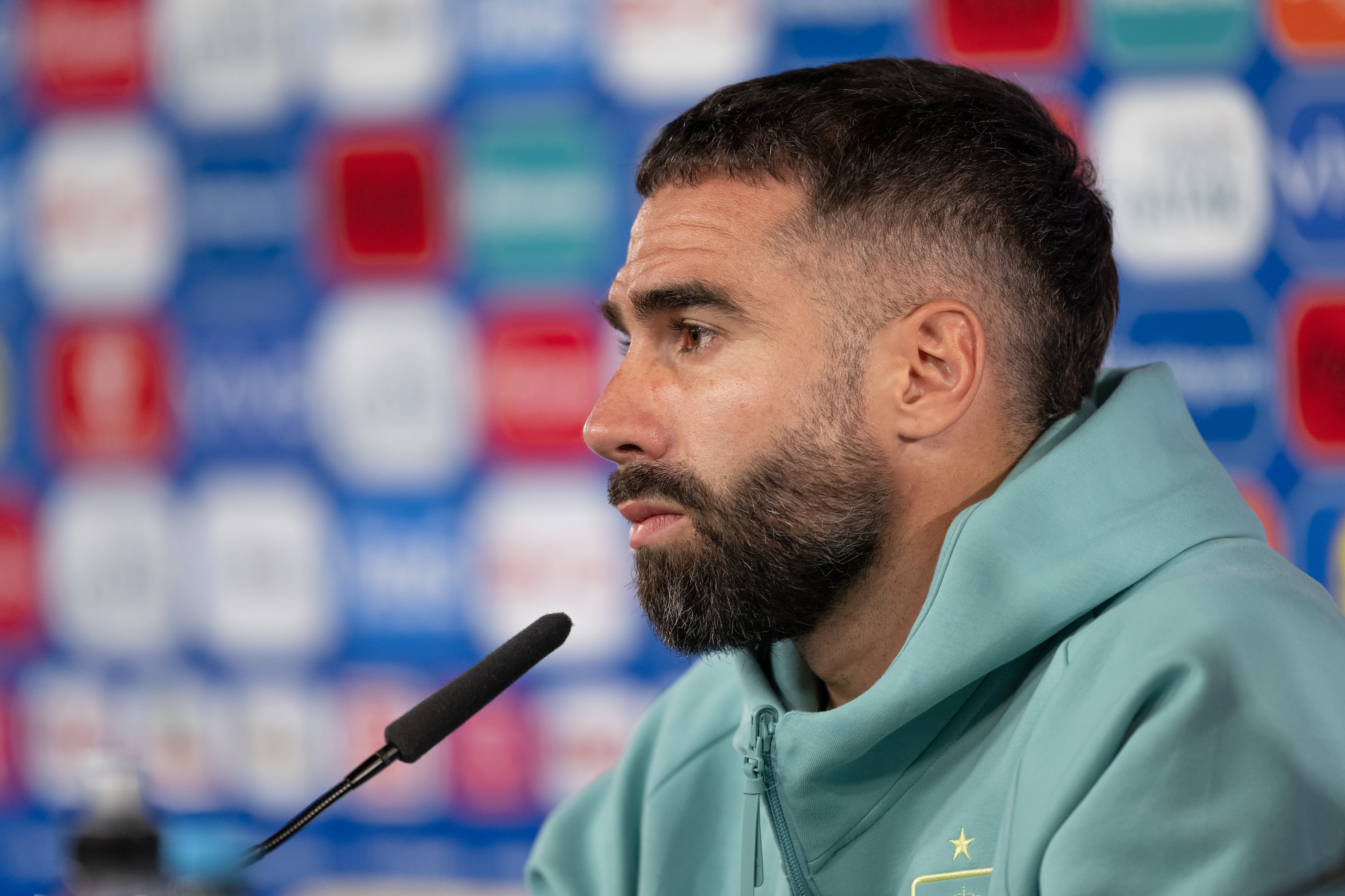 Dani Carvajal, en la rueda de prensa previa al partido con Alemania. (Christian Kaspar-Bartke - UEFA/UEFA via Getty Images)