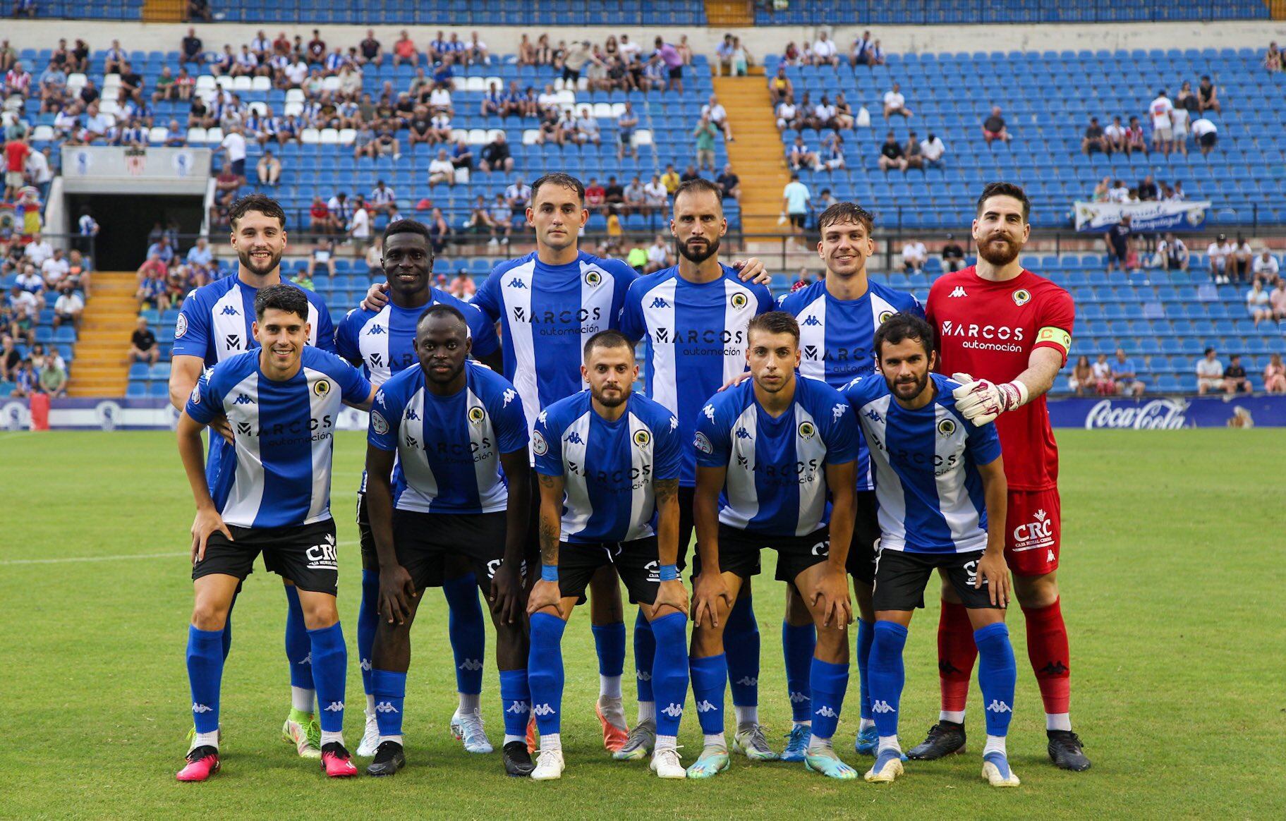 Alineación del Hércules, frente a UCAM Murcia, en el Trofeo Ciudad de Alicante