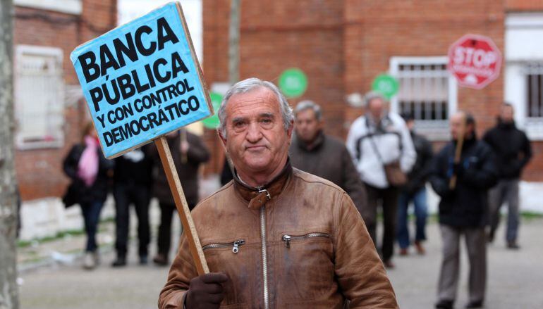 Protesta convocada con motivo de un desahucio en Valladolid