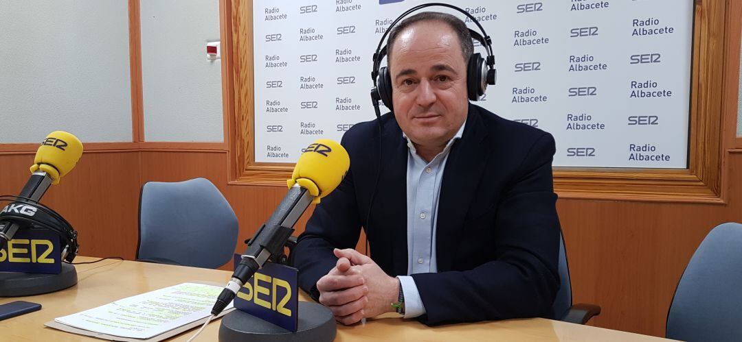 Emilio Sáez, en Radio Albacete