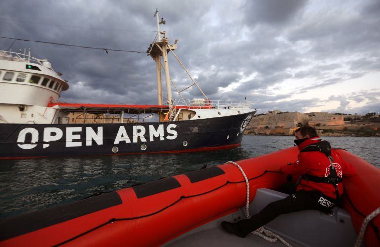 Aumentan a 750 los rescatados en aguas del Mediterráneo en un nuevo naufragio