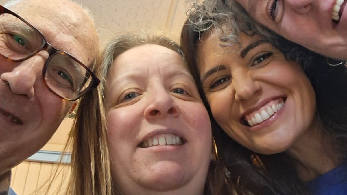 El Banco de Alimentos de Vigo celebra cantando los 325.000 kilos de la Gran Recogida