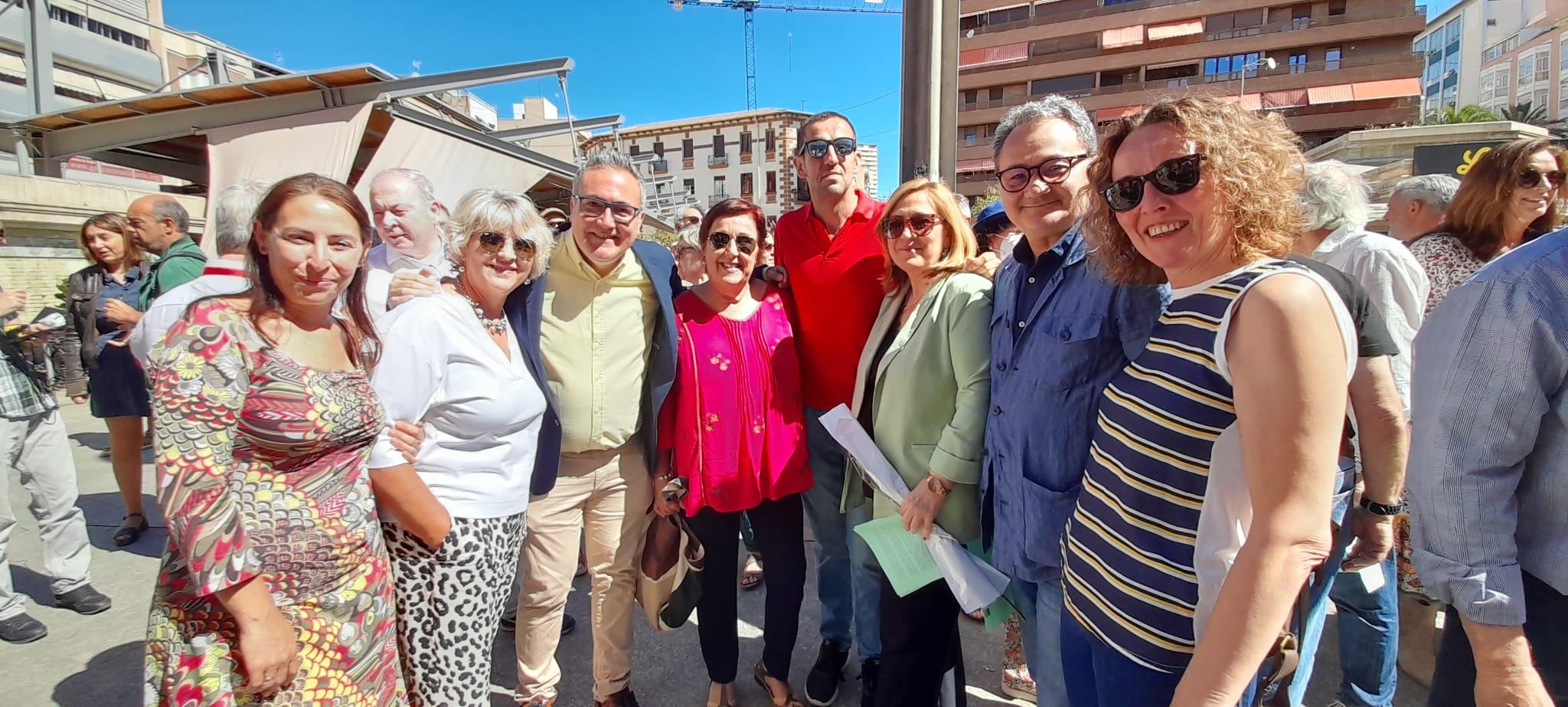 María José Adsuar, a la derecha de la imagen, se postula como alcaldable del PSOE de Alicante. Foto: Twitter