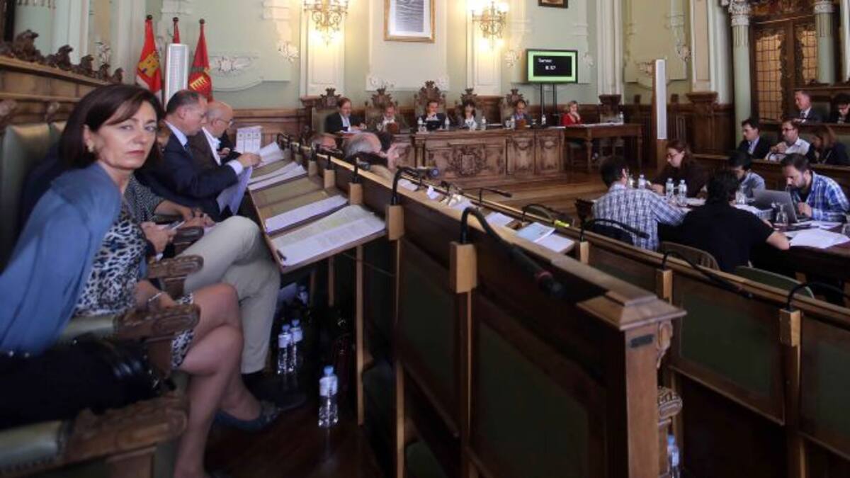 Sólo el sueldo del alcalde bajará el próximo año