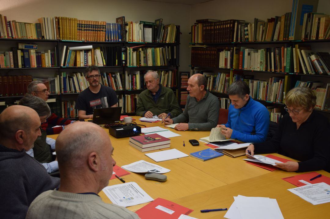 Reunió de la comissió d'experts per a la reconstrucció del campanar de Sant Vicenç d'Enclar.