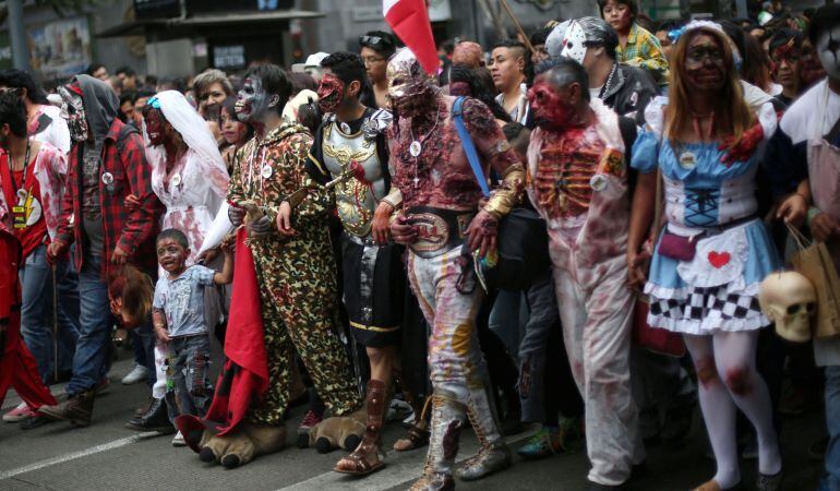 Los zombiés llegan también en Halloween.