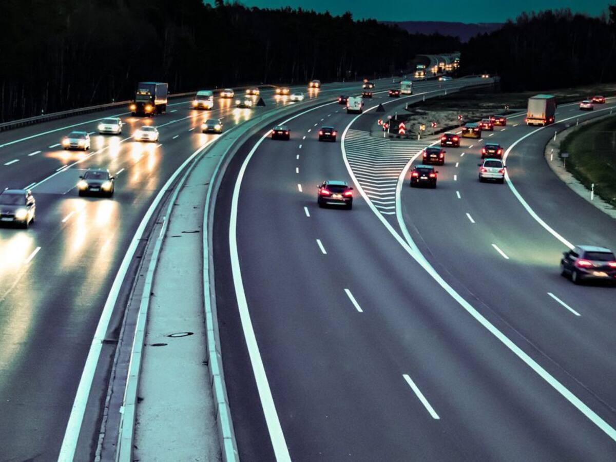 Tráfico espera unos 120.000 desplazamientos estos días por las carreteras riojanas