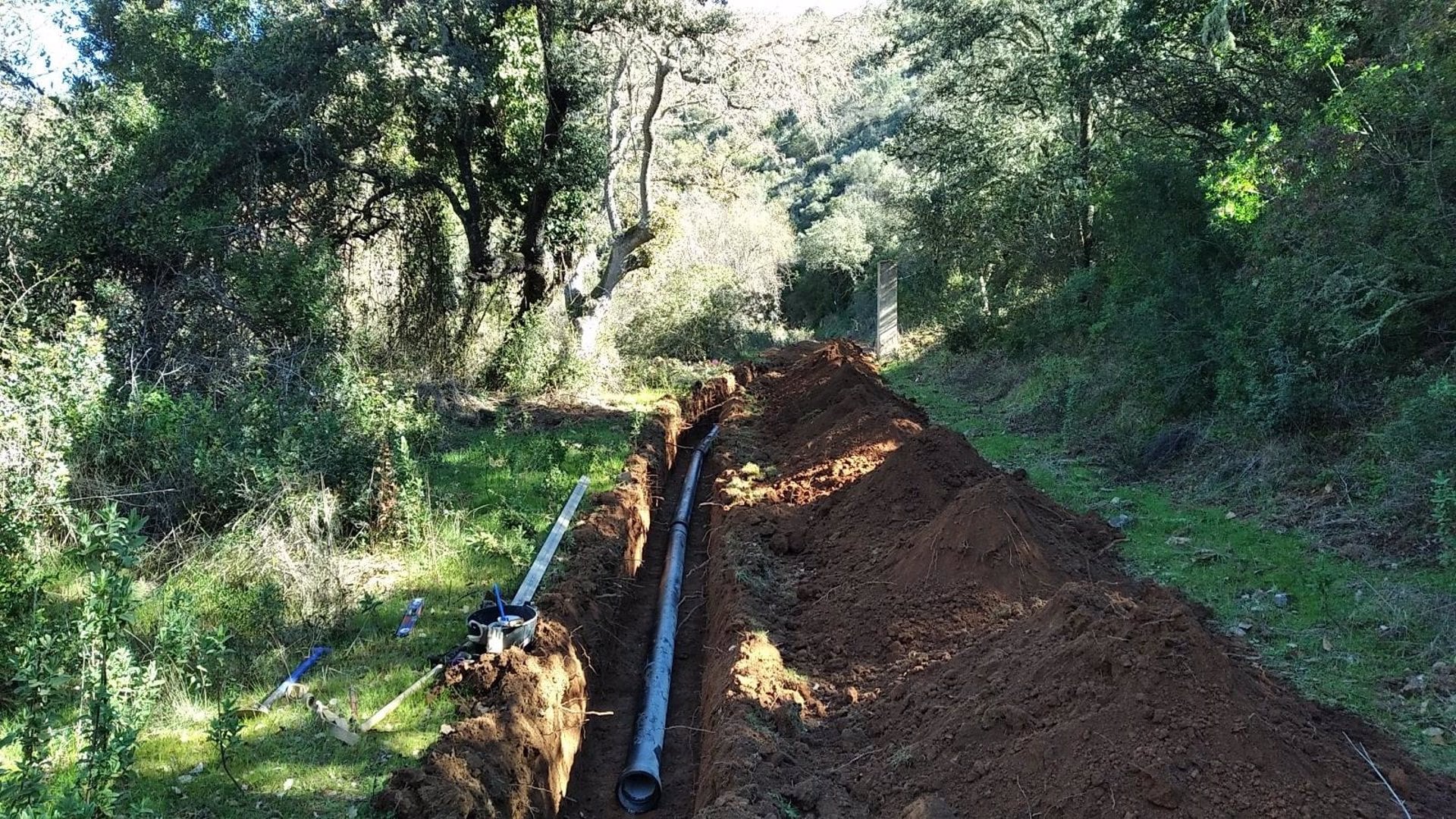 Obras para las canalizaciones de agua de Guadalcanal/Diputación de Sevilla