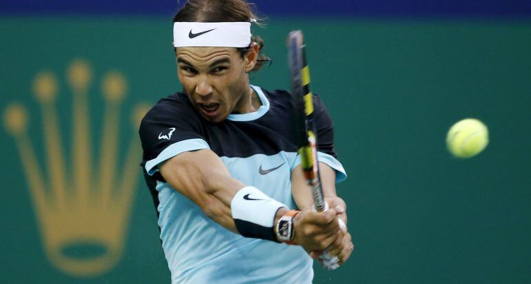Rafa Nadal, durante su partido ante Stan Wawrinka en Shanghai.
