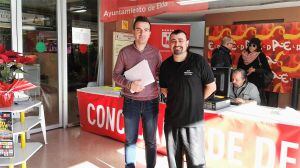 El concejal de Deportes (I) con el Pte. de Asoc. de Comerciantes