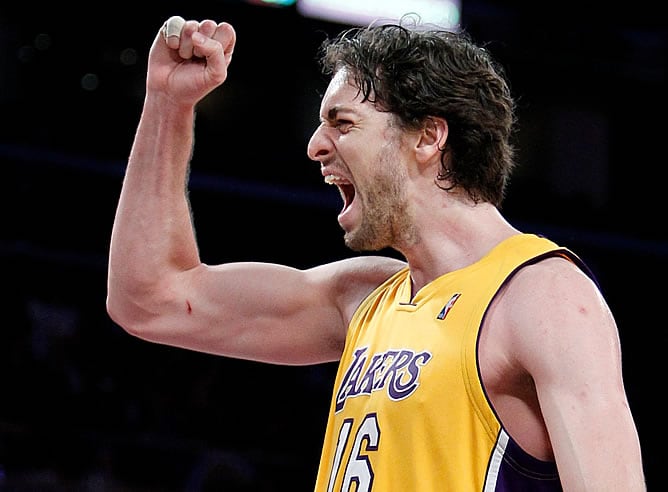 Gasol celebra la victoria en el Staples