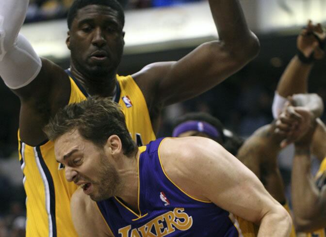 Pau Gasol, ante Roy Hibbert