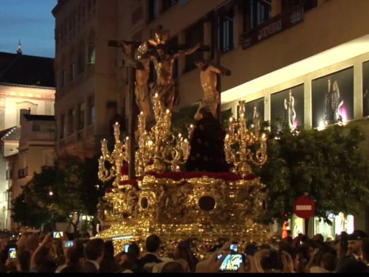 Santísimo Cristo de la Conversión del Buen Ladrón, de la hermandad de Montserrat, por Rioja