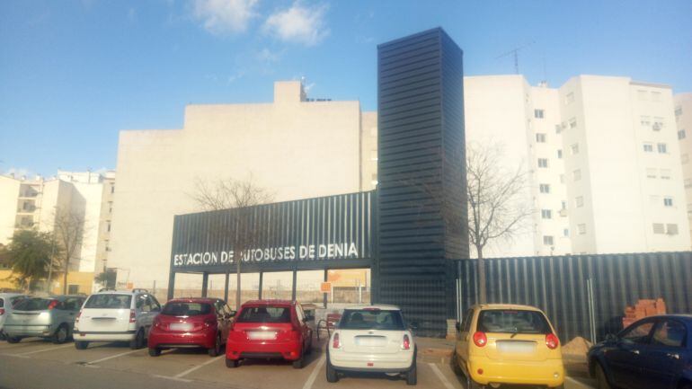 Estación de Autobuses, provisional, de Dénia que se está construyendo en la calle José Moncho Ferrer.