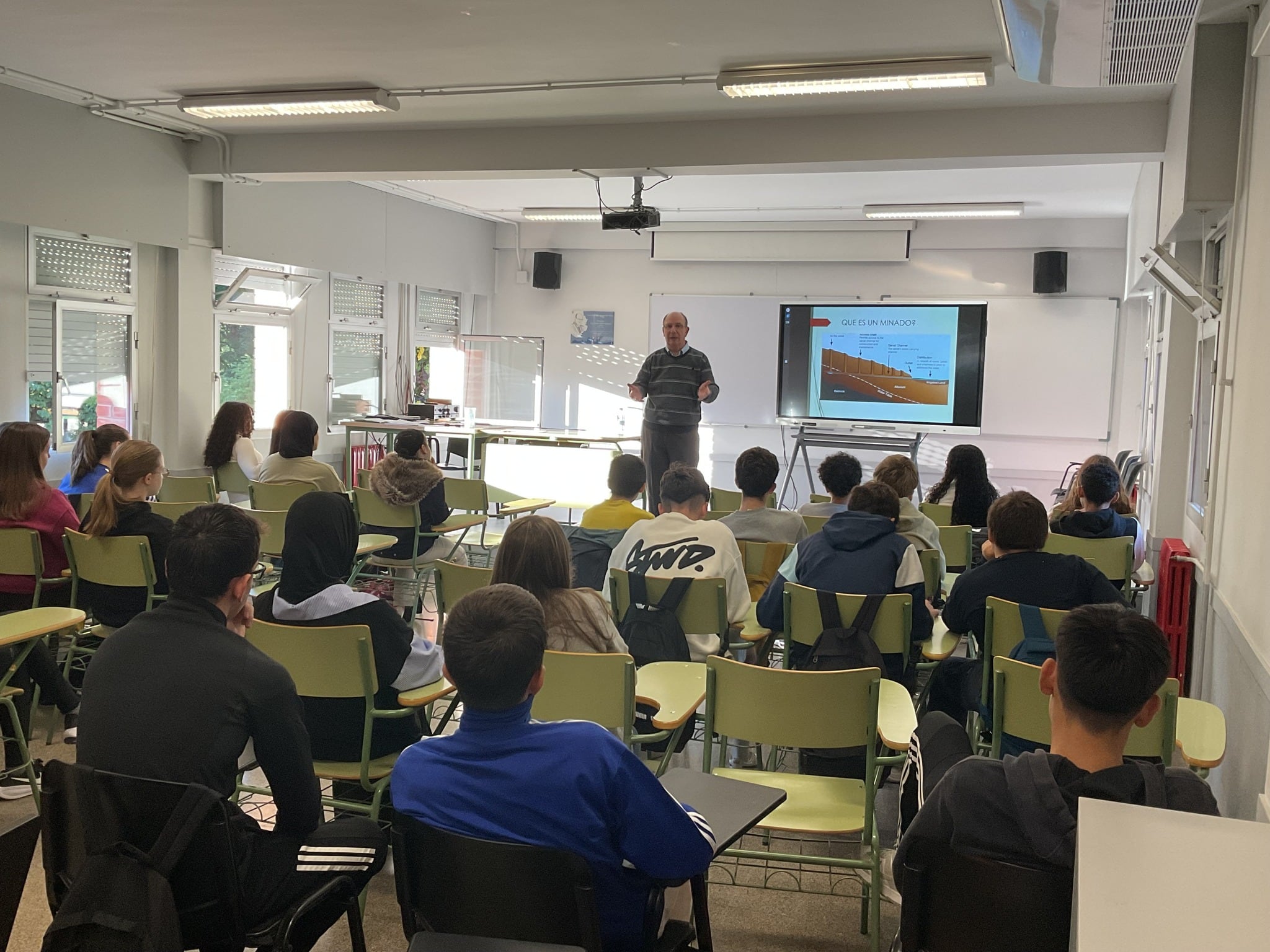 Charlas en el Instituto de Caudete