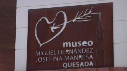 Fachada del museo Miguel Hernández -Josefina Manresa