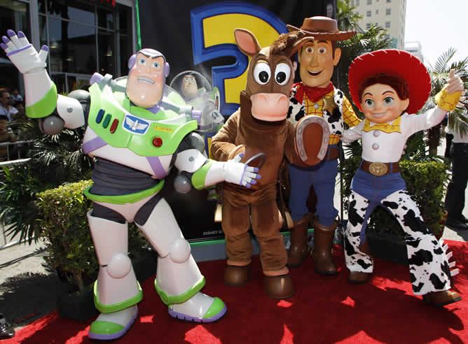 Los personajes de &#039;Toy Story&#039; en el estreno mundial de la tercera película, en Hollywood