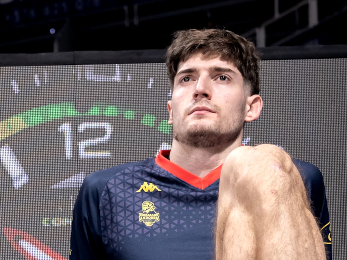 Kostas Kostadinov es queda al país per recuperar-se d'una lesió