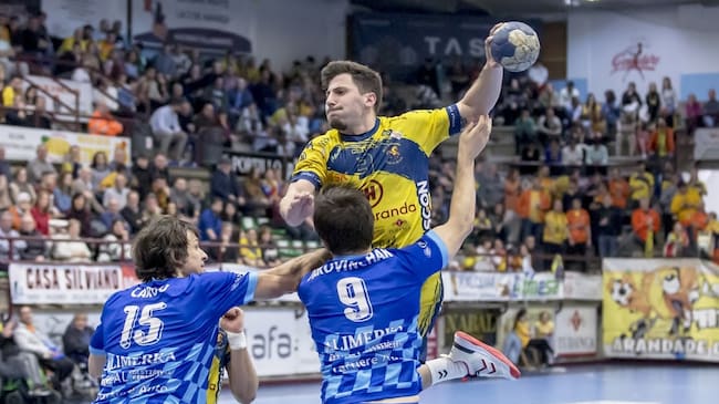 Mauro Jaureguiberry y Gonzalo Carou serán protagonistas en el duelo de esta tarde en la pista y el banquillo, respectivamente