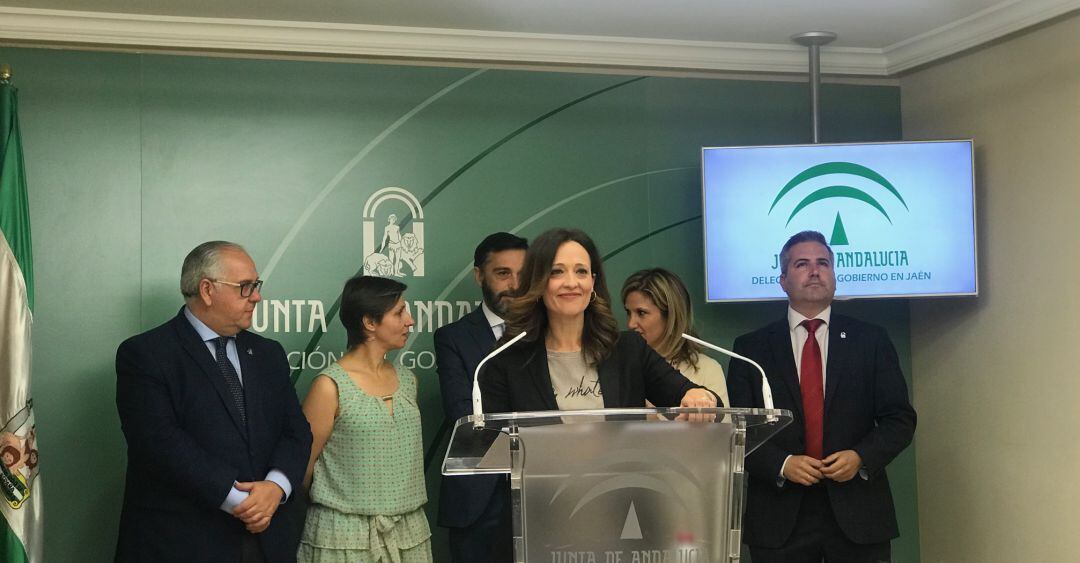 La delegada del gobierno, Maribel Lozano, comparece para valorar los presupuestos.