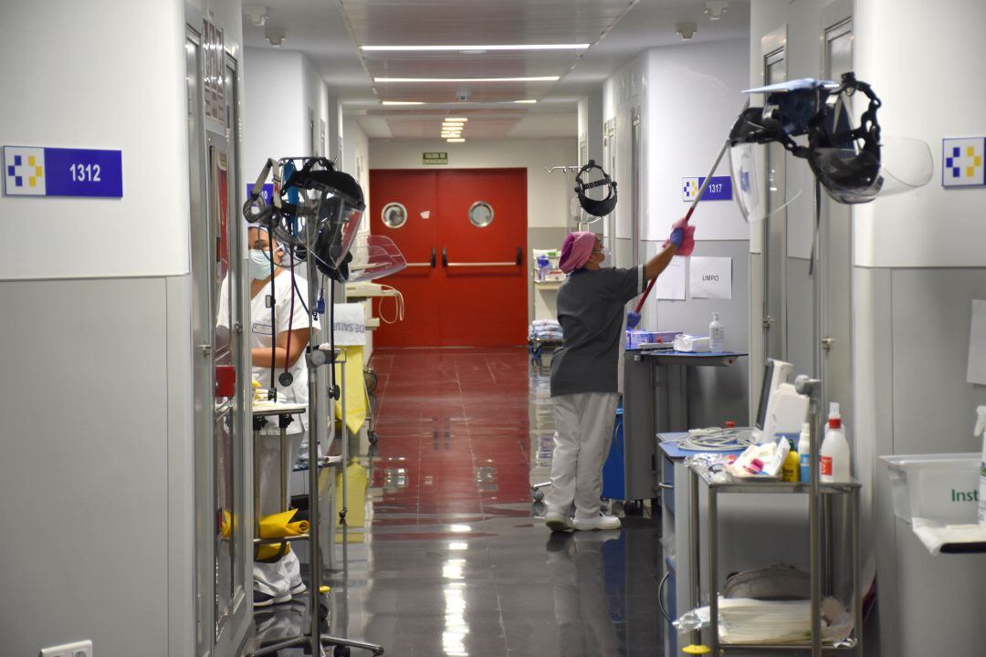 Pasillos del hospital Doctor José Molina Orosa de Arrecife.