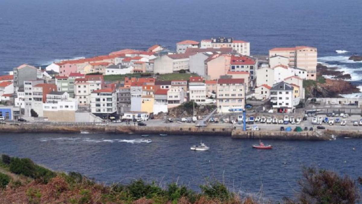 A Garda Civil busca a dous asaltantes en Caión