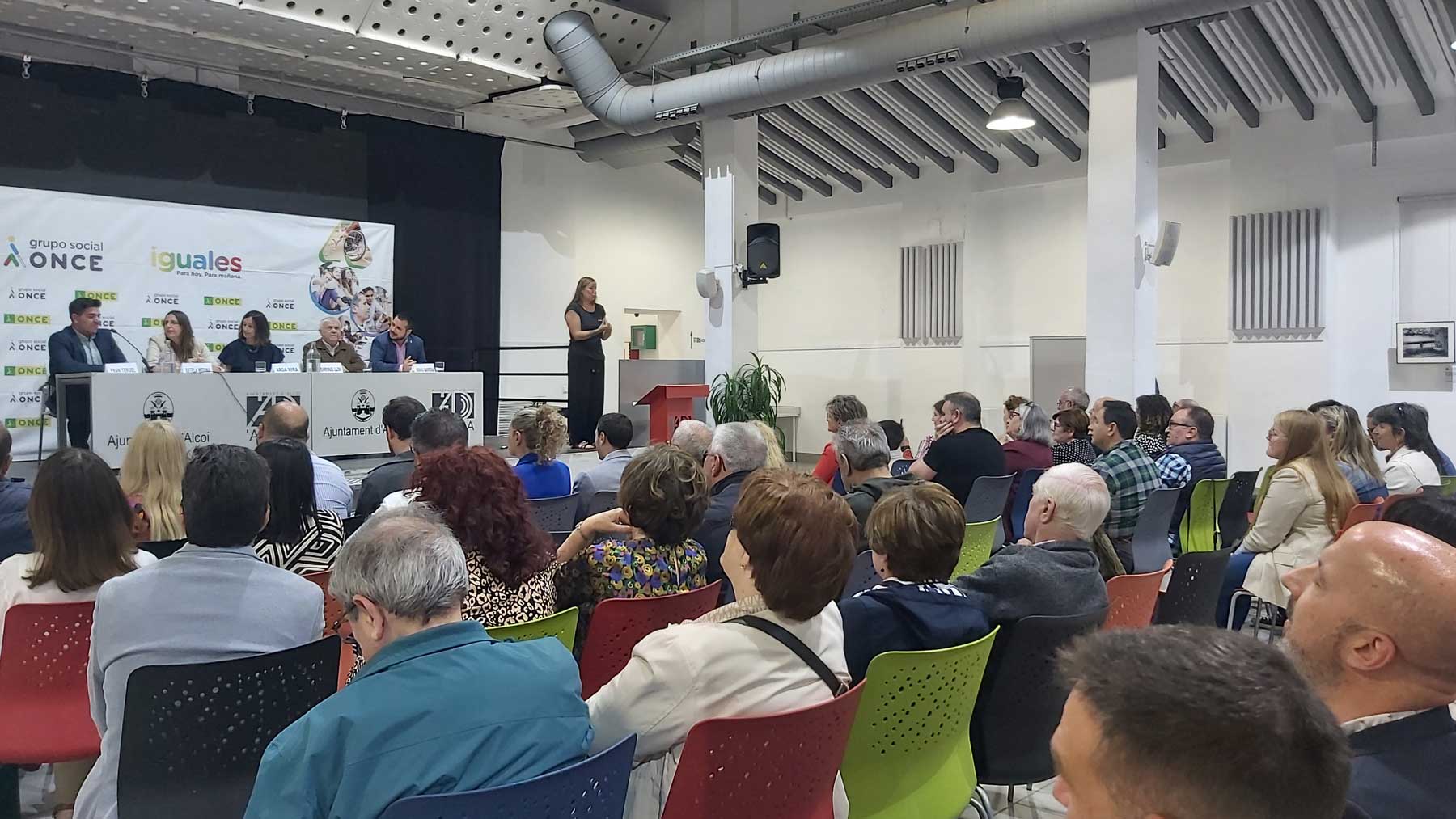 Un instante del acto organizado por la ONCE que ha tenido lugar en el Àgora