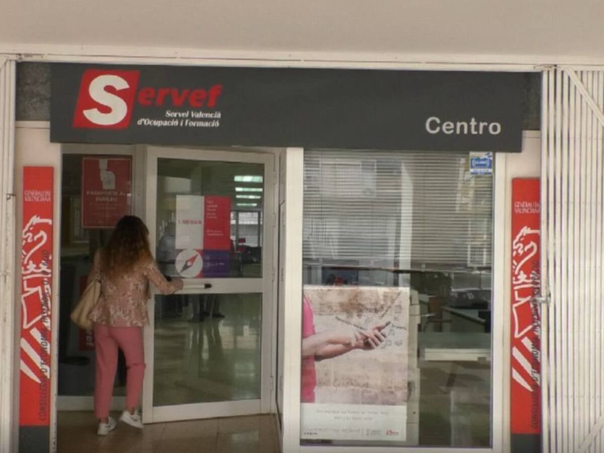 Baja el paro en octubre en Elche y Crevillent, pero sube en Santa Pola