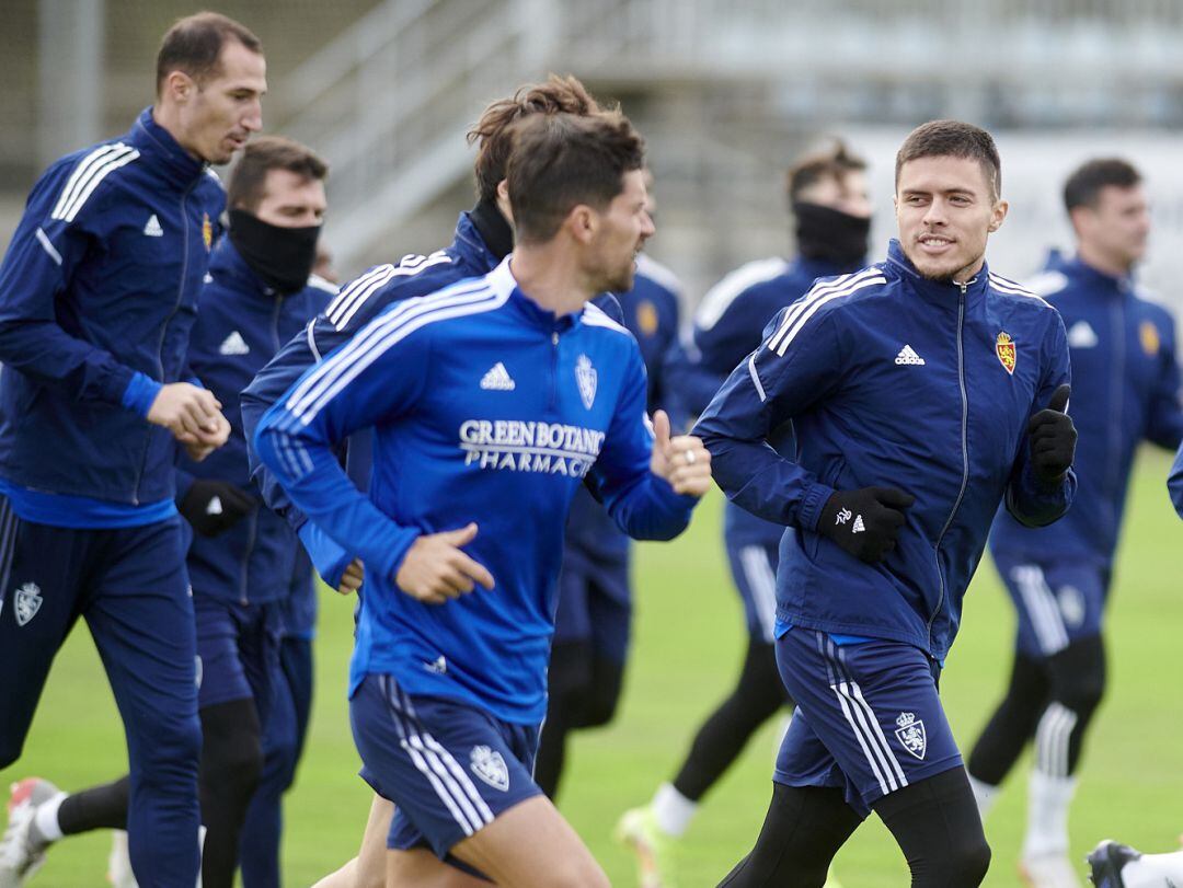 La plantilla, durante un entrenamiento en la Ciudad Deportiva