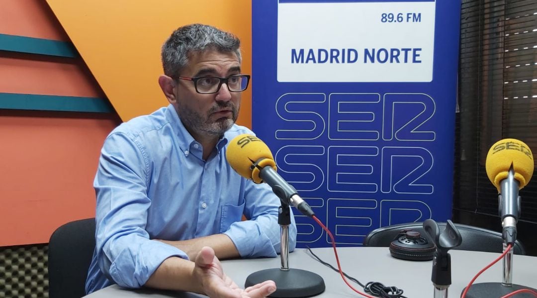 El alcalde de Alcobendas, Rafael Sánchez Acera en los estudios de SER Madrid Norte