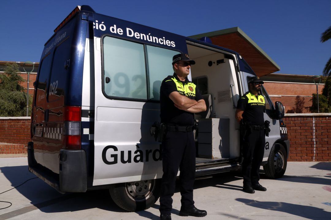 Imatge d&#039;arxiu d&#039;una oficina mòbil de denúnices de la Guàrdia Urbana de Tarragona.