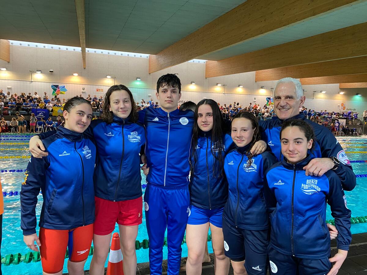 Bierzo-Ponferrada triunfa en el regional de natación