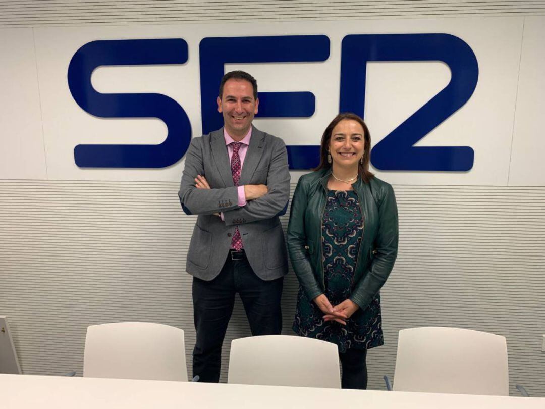 Buena sintonía entre Mario Simón de Ciudadanos y Miriam Andrés del PSOE