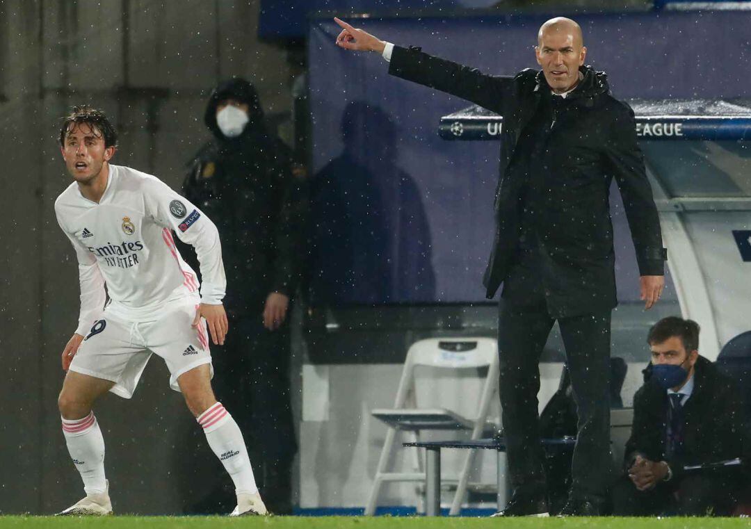 Zinedine Zidane, en el partido de Champions ante el Chelsea.